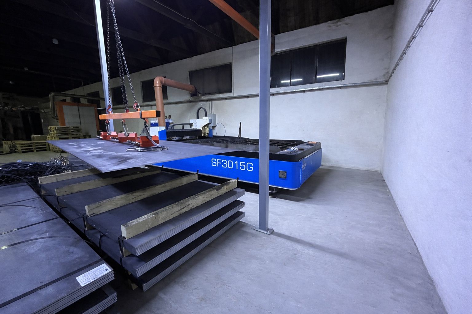 Senfeng laser machine with sheet metal stock