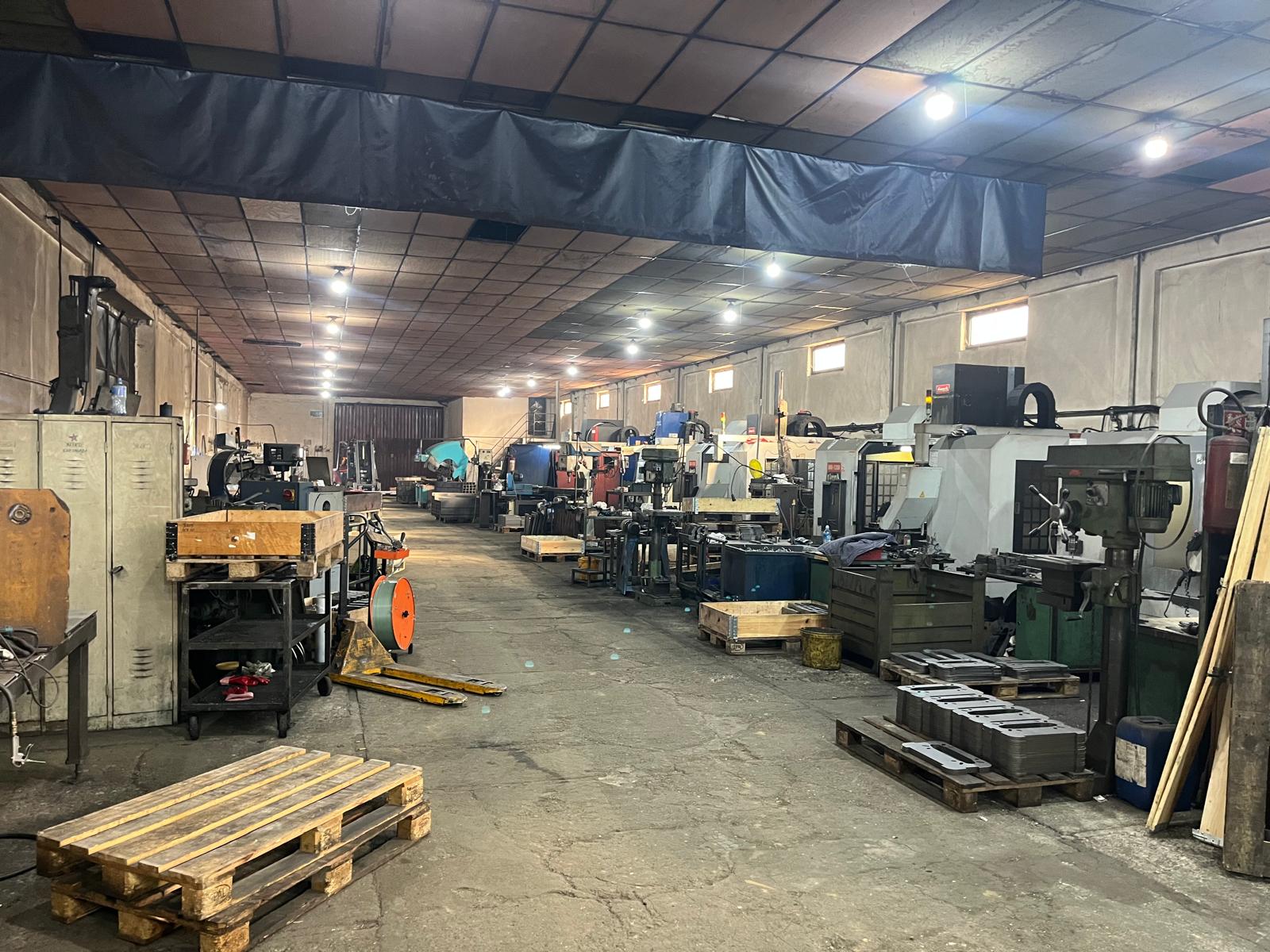 Advea CNC machining workshop panorama